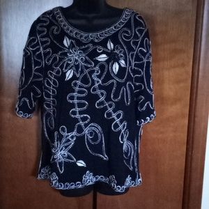 LNC Carole Little Woman Embroidered Top Size 1X